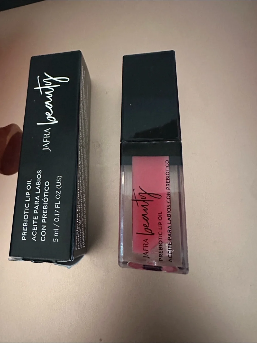 JAFRA Peautiful Prebiotic Lip Oil – Love Potion